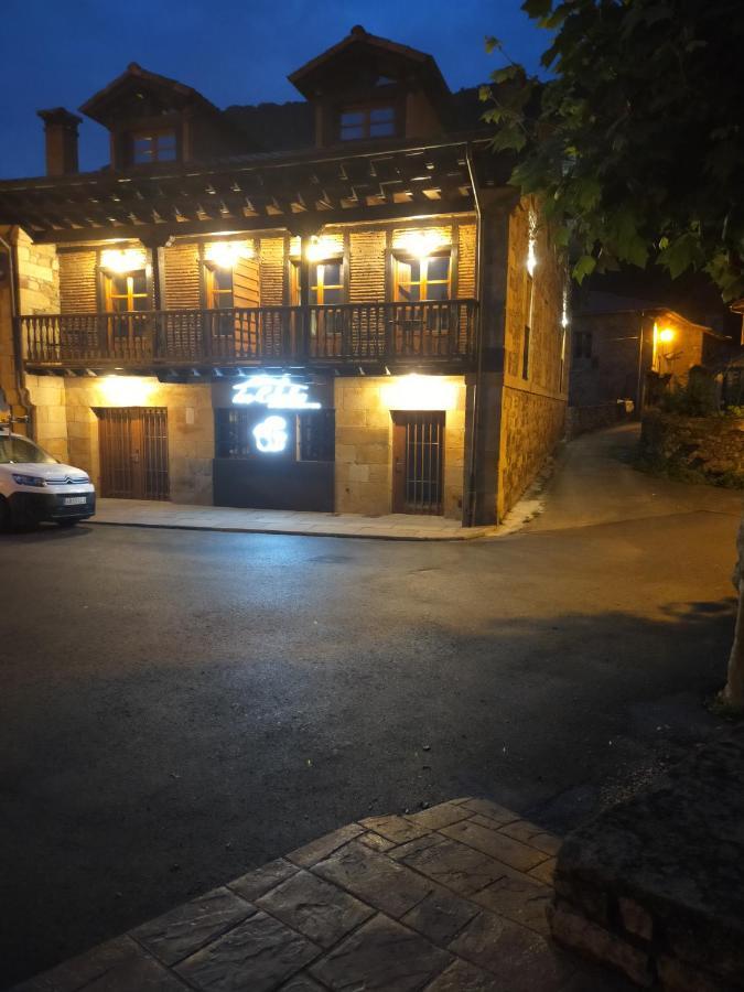 Apartamentos Los Edules Treceño エクステリア 写真
